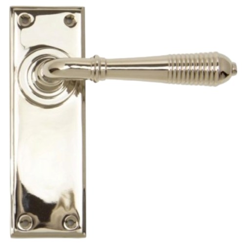 REEDED LEVER HANDLE ON BACKPLATE